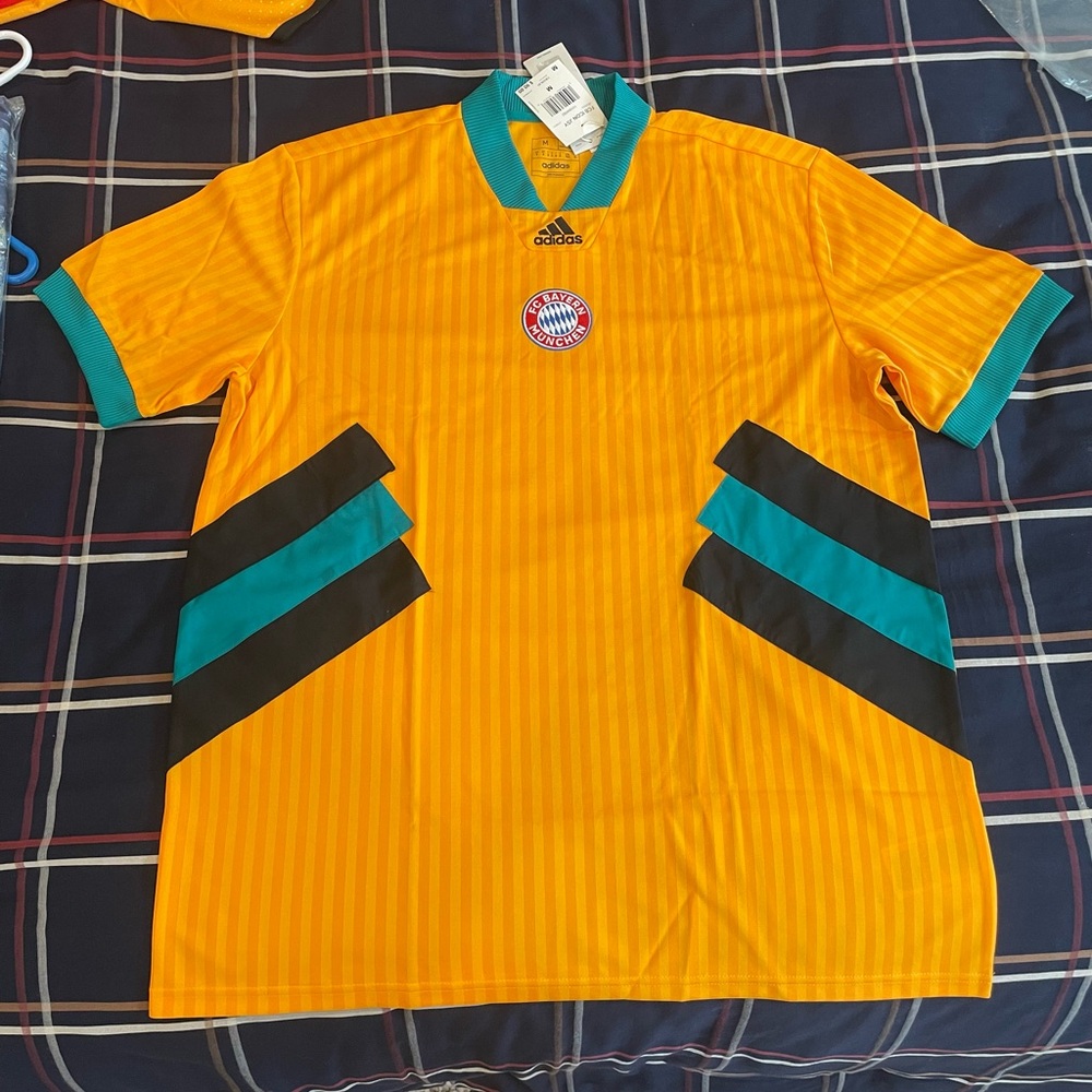 Adidas Bayern Munich Germany ICON Retro Football Soccer Jersey Men’s Medium